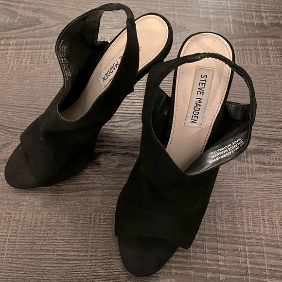 STEVE MADDEN black suede heels 👠 - Picture 2 of 4